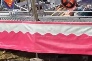 Faldón para atracciones